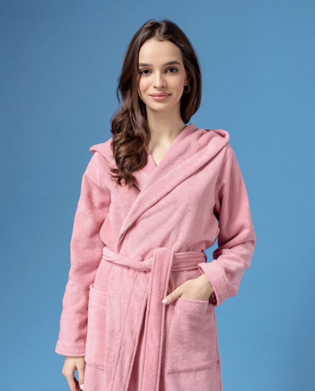 Женский махровый халат с капюшоном (Пудрово-розовый)